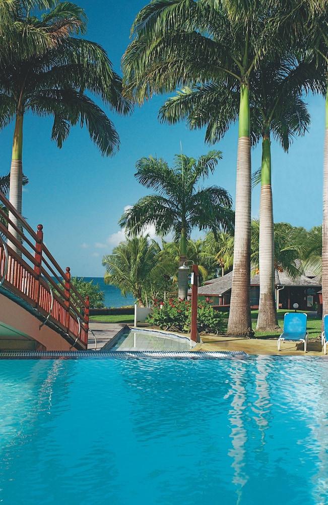 Residence Pierre & Vacances Premium Les Ilets Sainte-Luce Exterior photo