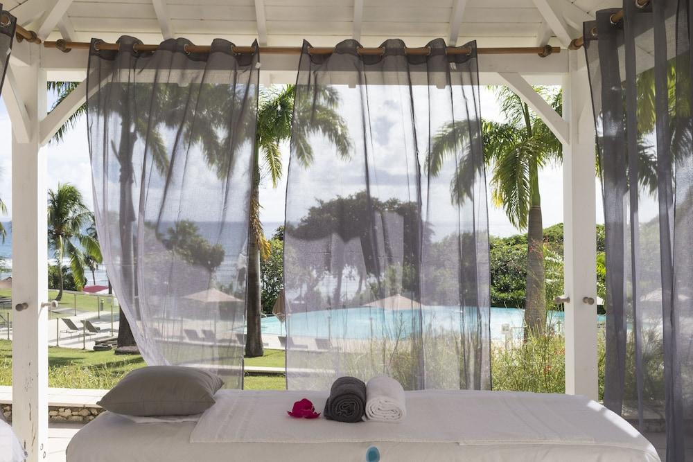 Residence Pierre & Vacances Premium Les Ilets Sainte-Luce Exterior photo